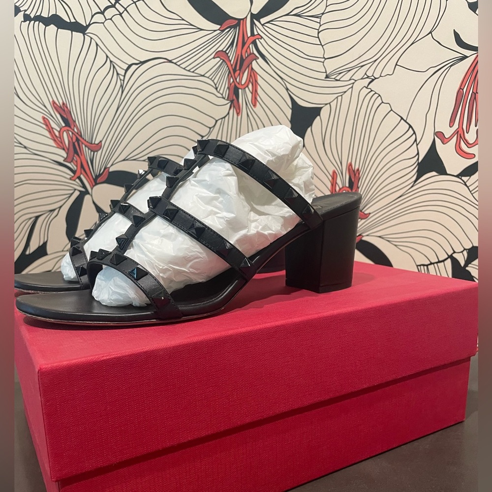 Valentino Rockstud